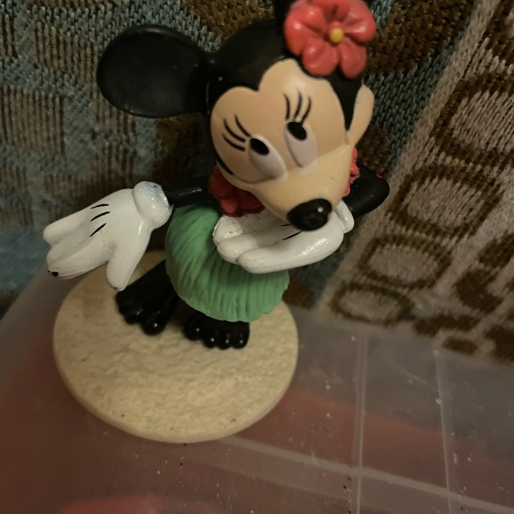 Vintage hula Minnie Mouse